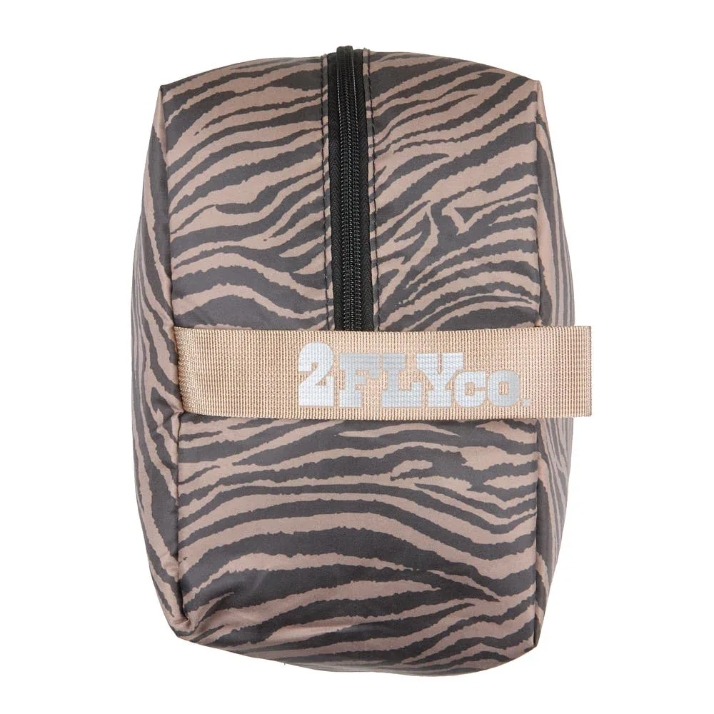 2 Fly Co. That Traveler Zebrahh Bag - Image 2