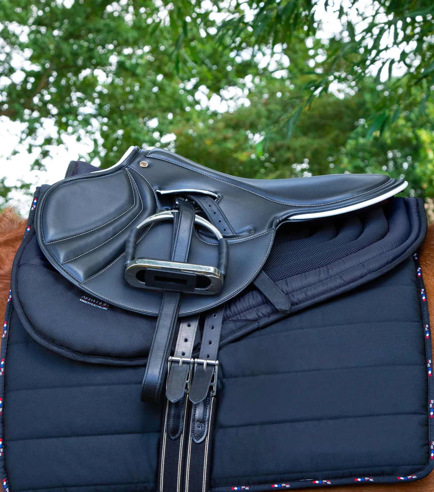 Anti-Slip Airflow Shockproof Racing/ Training Saddle Pad Black - Image 2