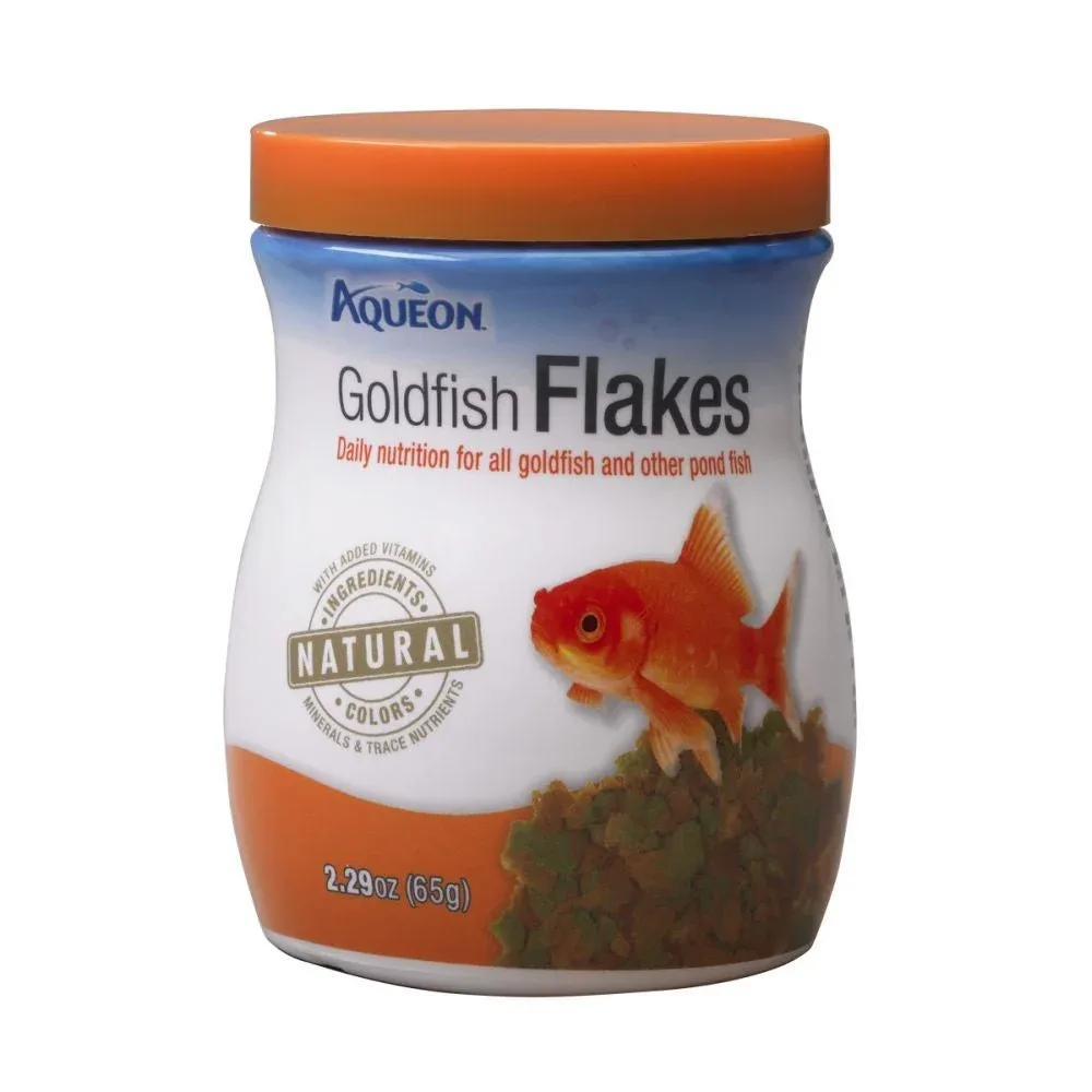 Aqueon Goldfish Flakes, 2.29 oz - Image 2