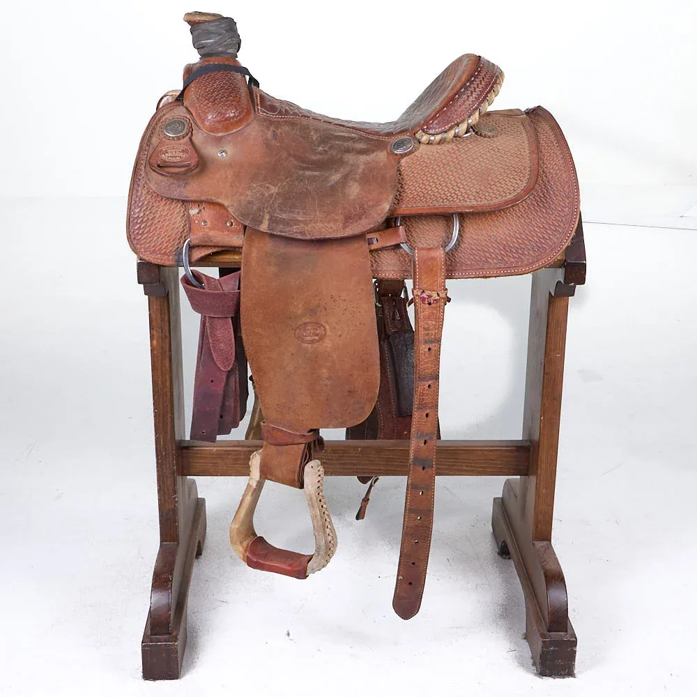 Billy Cook Used 14.5in 1/2 Breed Basket Stamped Calf Roping Saddle - Image 2