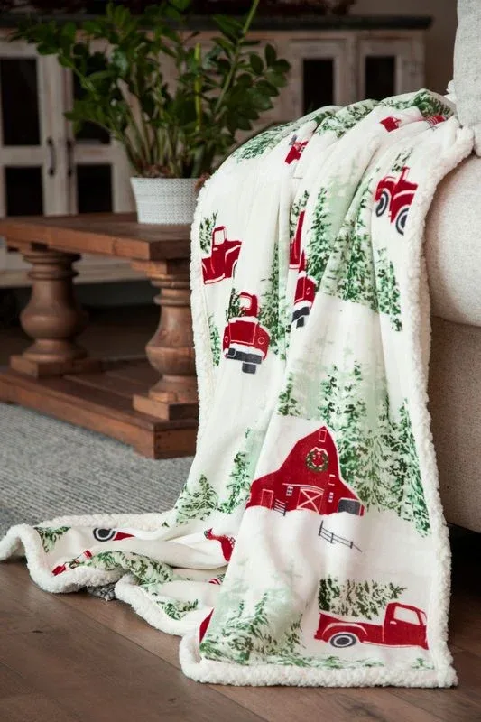 Carstens Christmas Barn/Truck Sherpa Throw