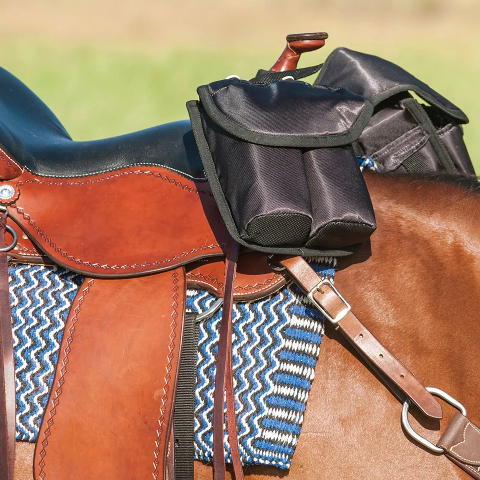 Cashel® Horn Saddle Bag Medium - Image 2