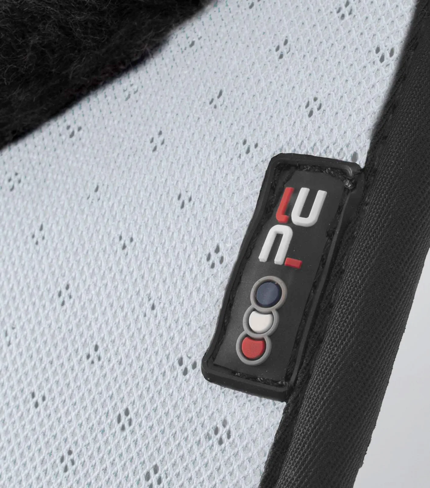 Close Contact Airtechnology Shockproof Wool Saddle Pad - Dressage Square White/Black Wool - Image 2