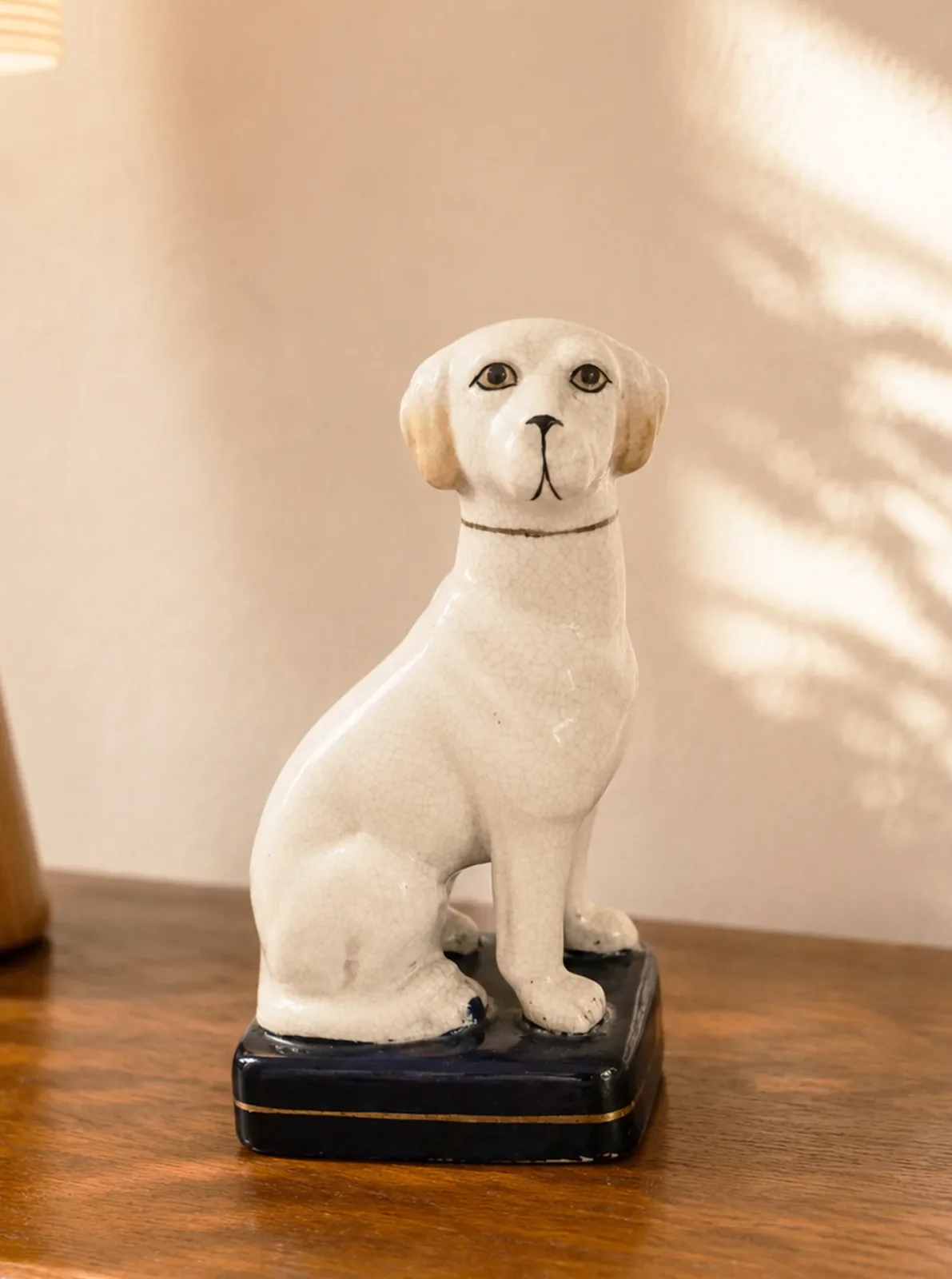 CRACKLE GLAZE LABRADOR FIGURINE