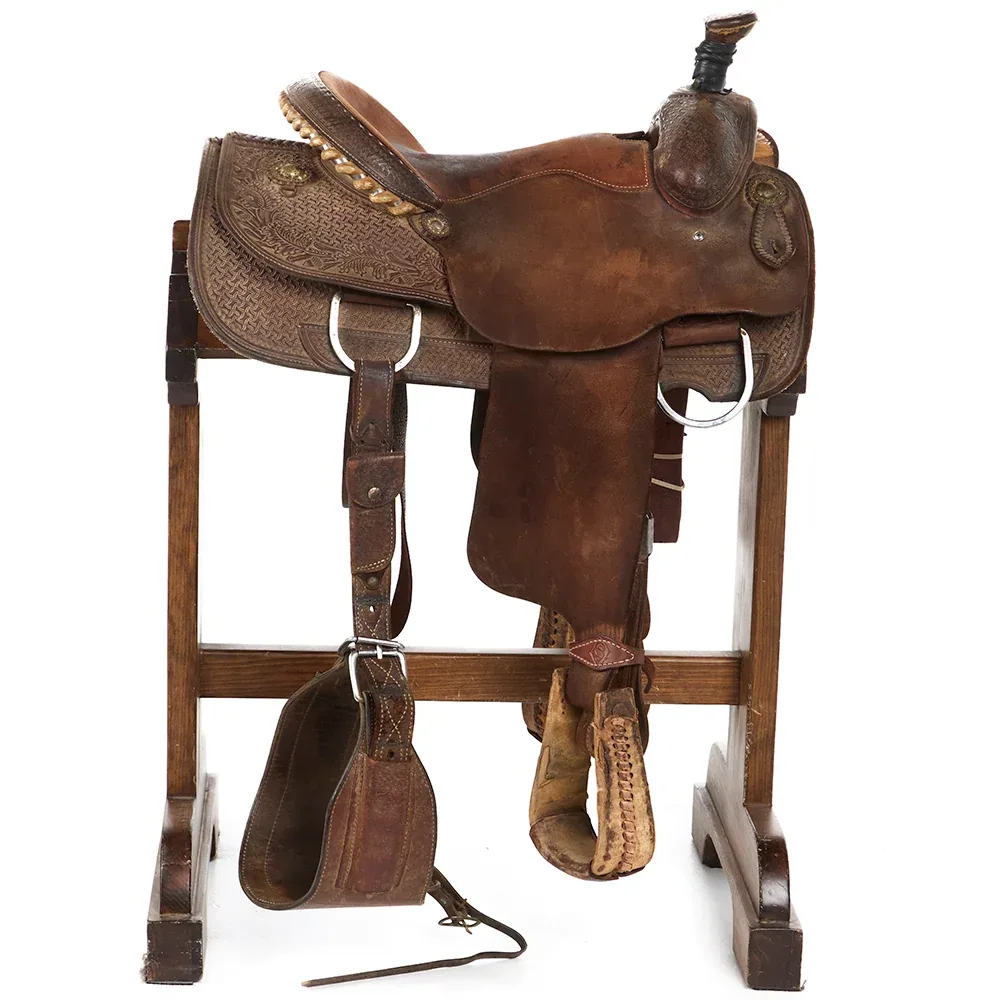 Dale Martin Used 14.5in Spider Stamp with Oak/Acorn Border Team Roper - Image 2