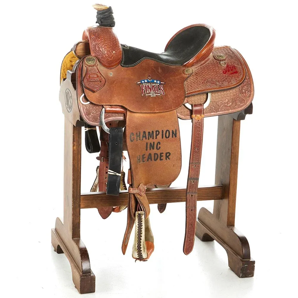 Dhs 15in Used Trophy Team Roper