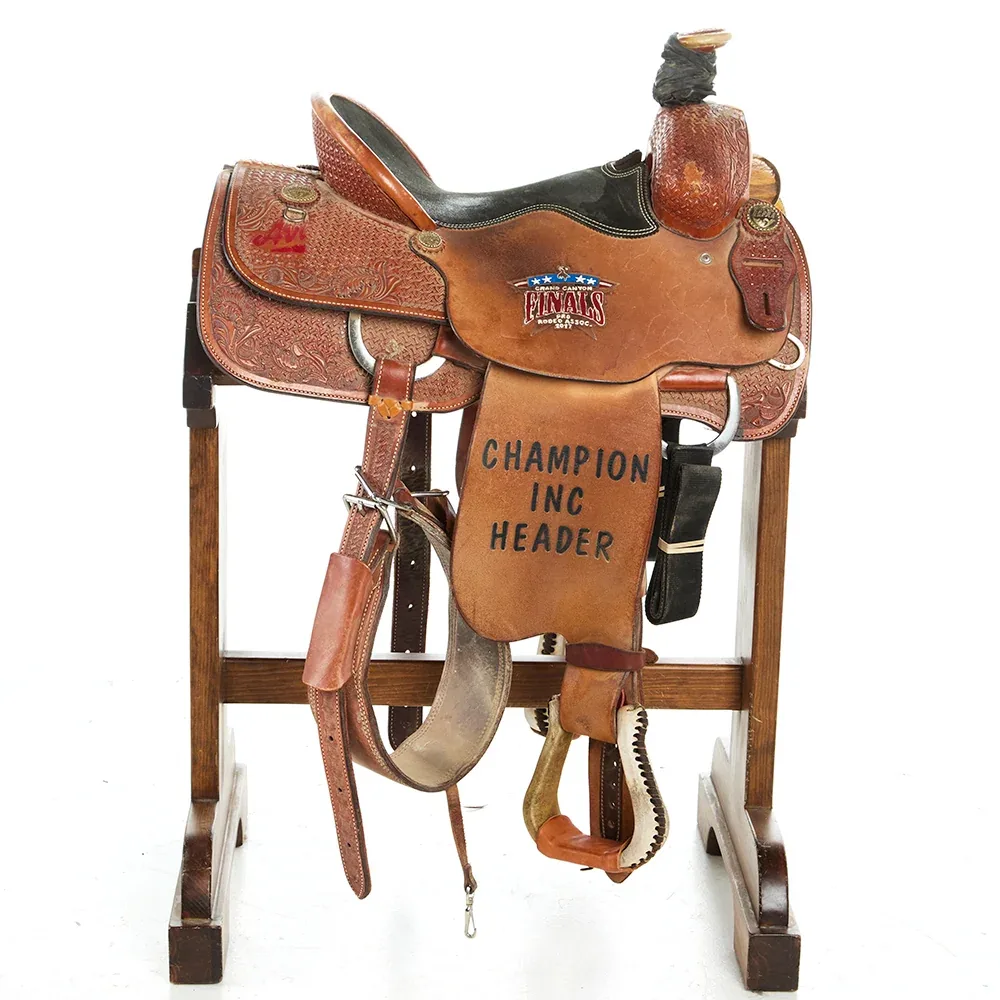 Dhs 15in Used Trophy Team Roper - Image 2