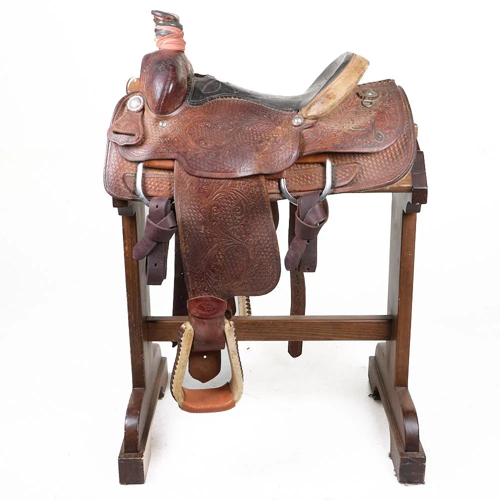 Double J Saddlery Used 14.5in Basket Stamp Oak and Acorn Team Roper - Image 2