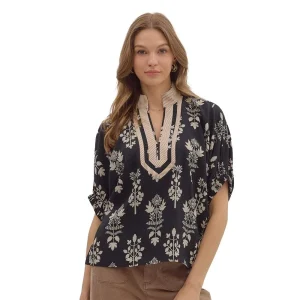 Entro Women's Black & White Print Short Sleeve Top