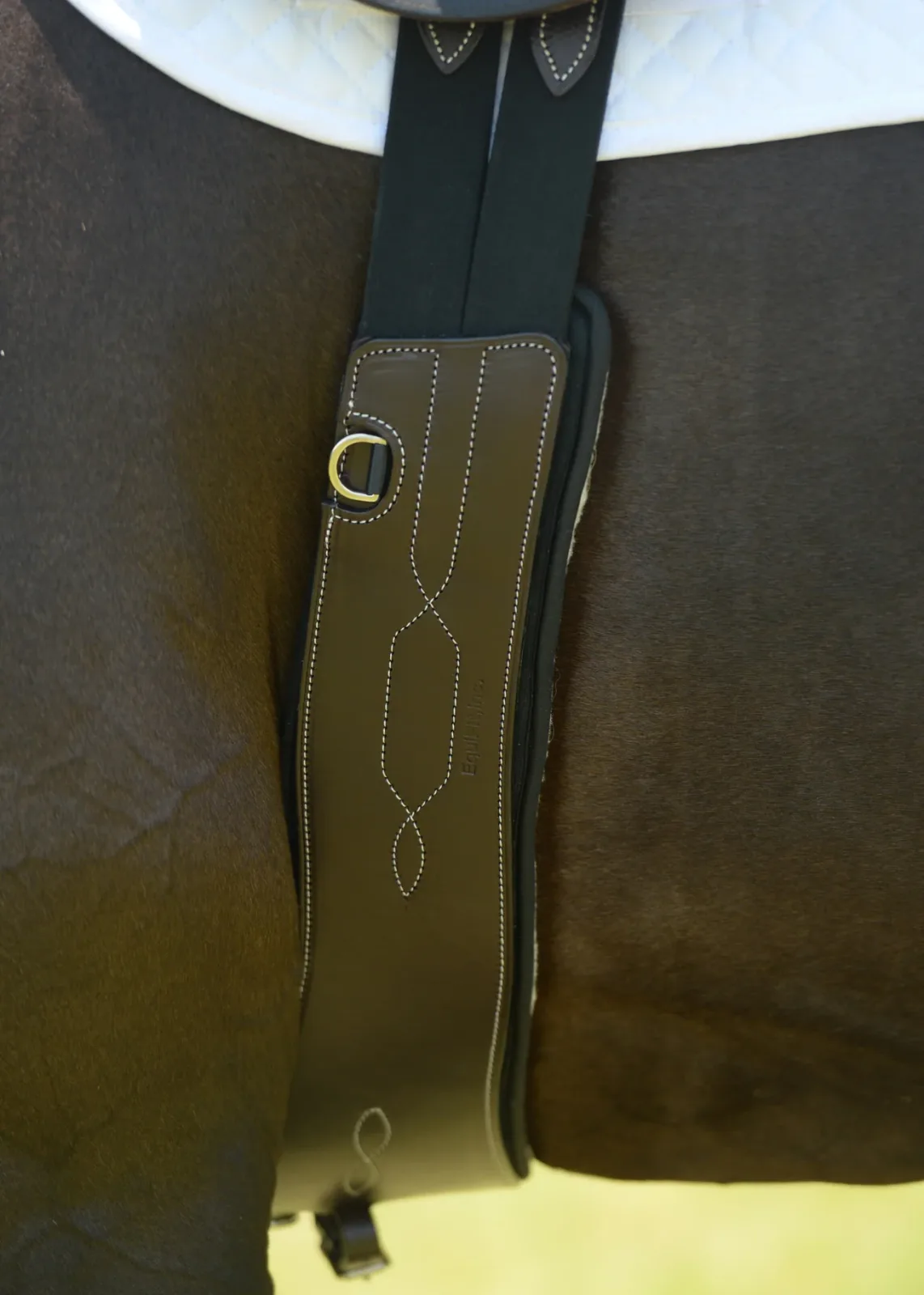 EquiFit® Anatomical Jumper Girth with SheepsWool™ T-Foam Liner - Image 2