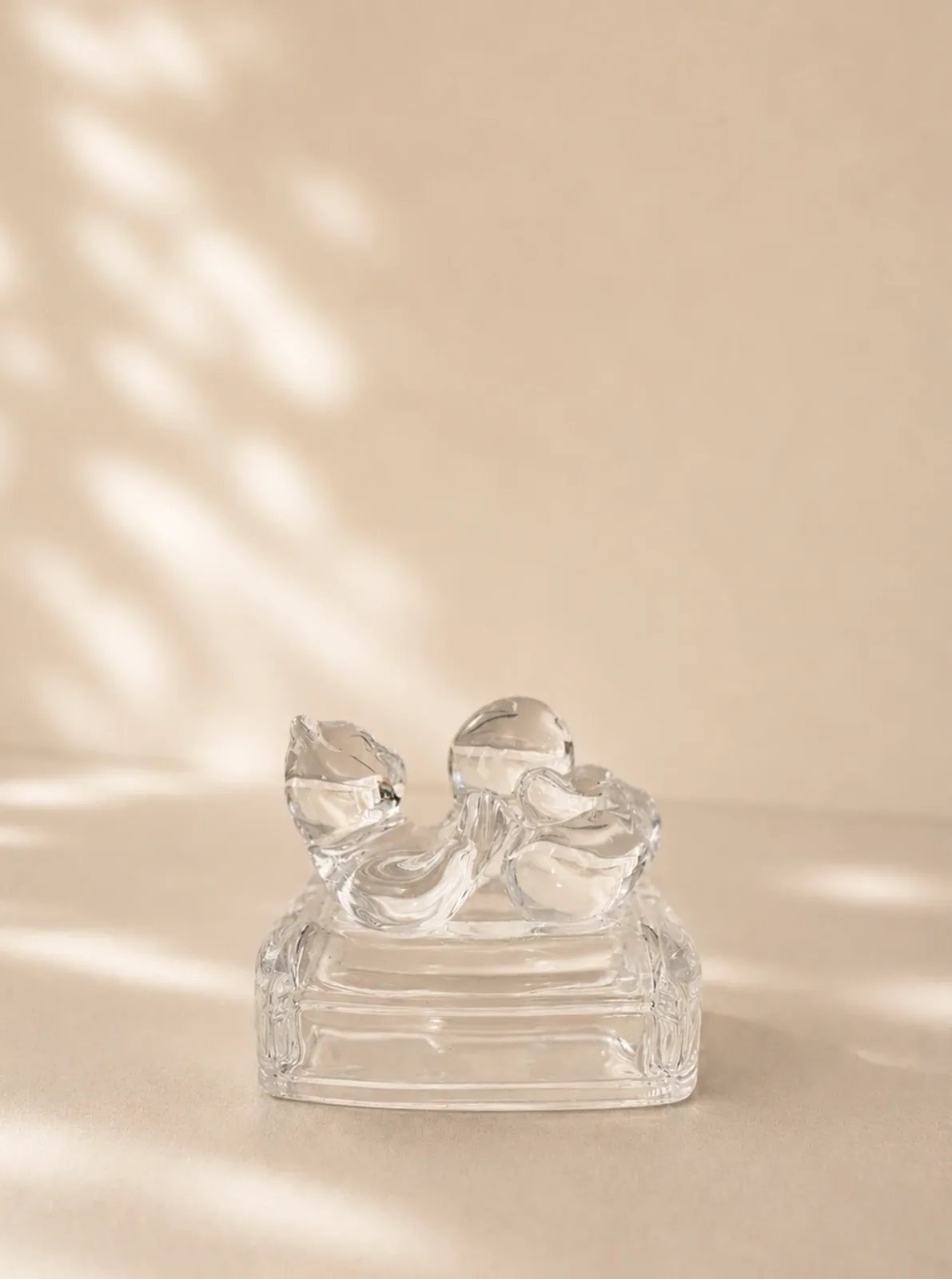GLASS CAT WITH BALL FIGURINE