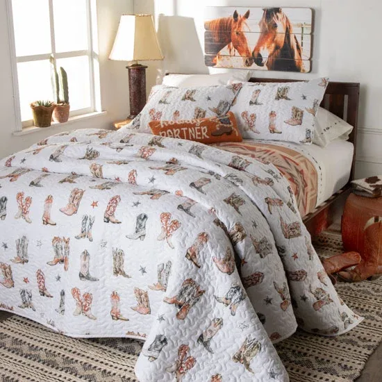 Ida Mae Home Lazy J Thunderbird Boots Quilt - Image 2