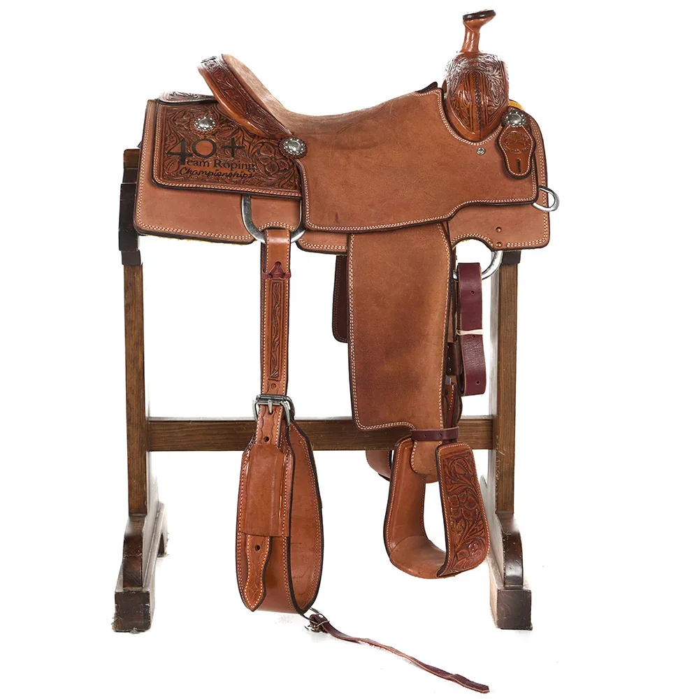 Infinity Used 15in 2025 40+ Team Roping Trophy Team Roper - Image 2