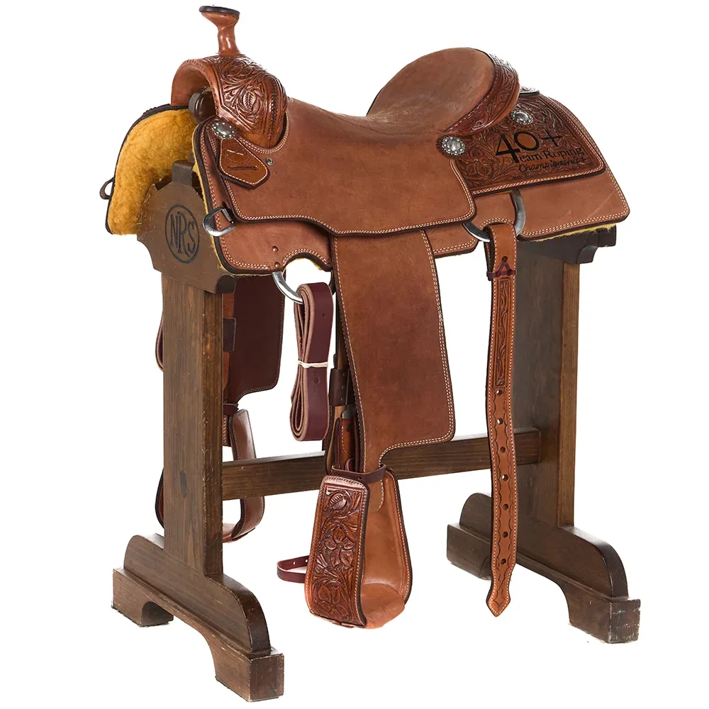Infinity Used 15in 2025 40+ Team Roping Trophy Team Roper