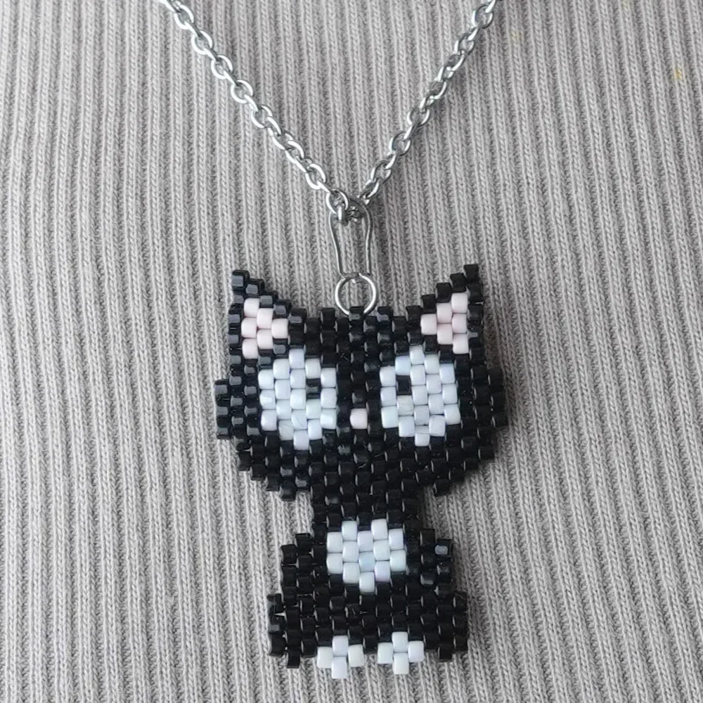 Jenni & Janki Cat Handcrafted Miyuki Delica Beaded Necklace (Black) - Image 2