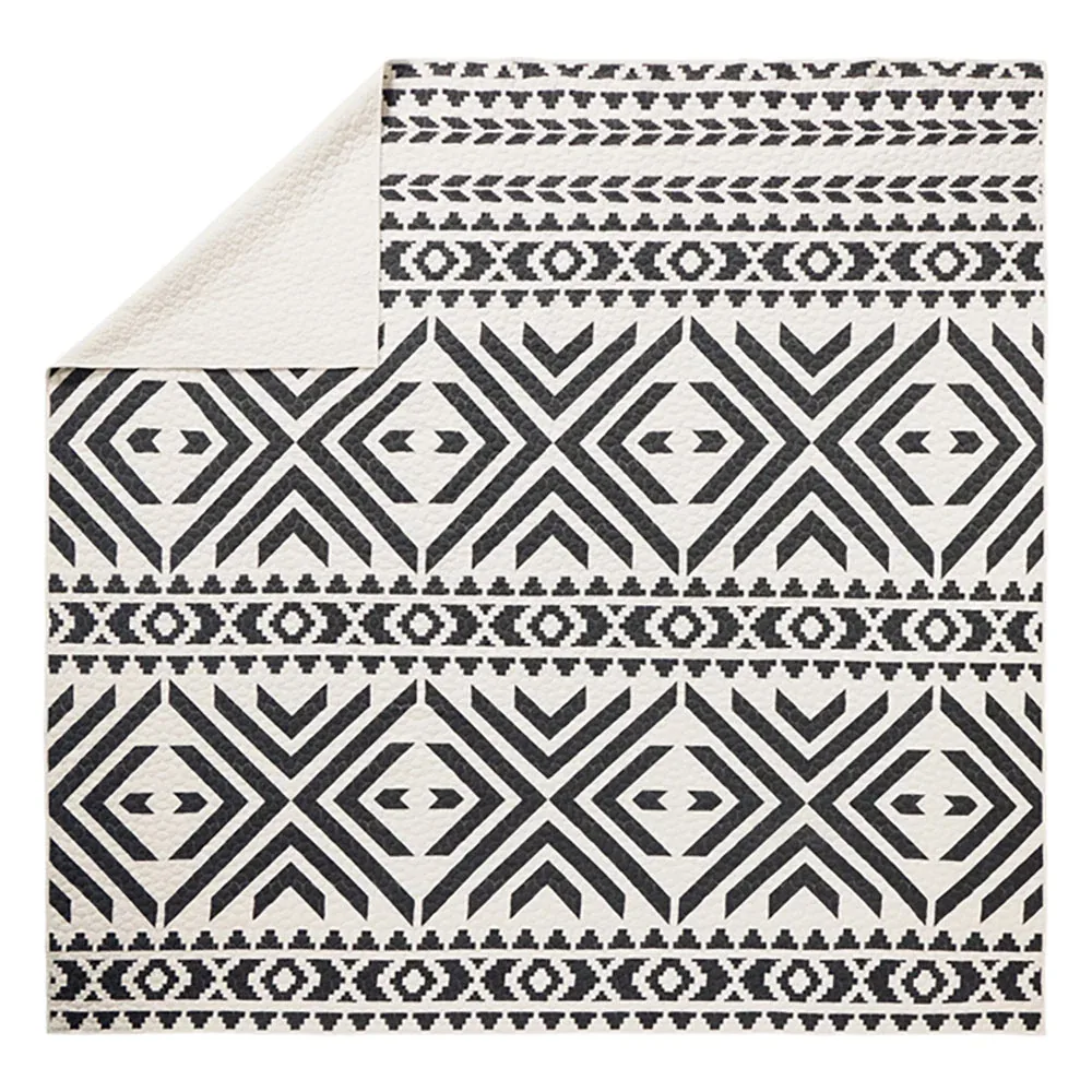 Junk Gypsy The Queen Ranch Quilt Set - Image 2