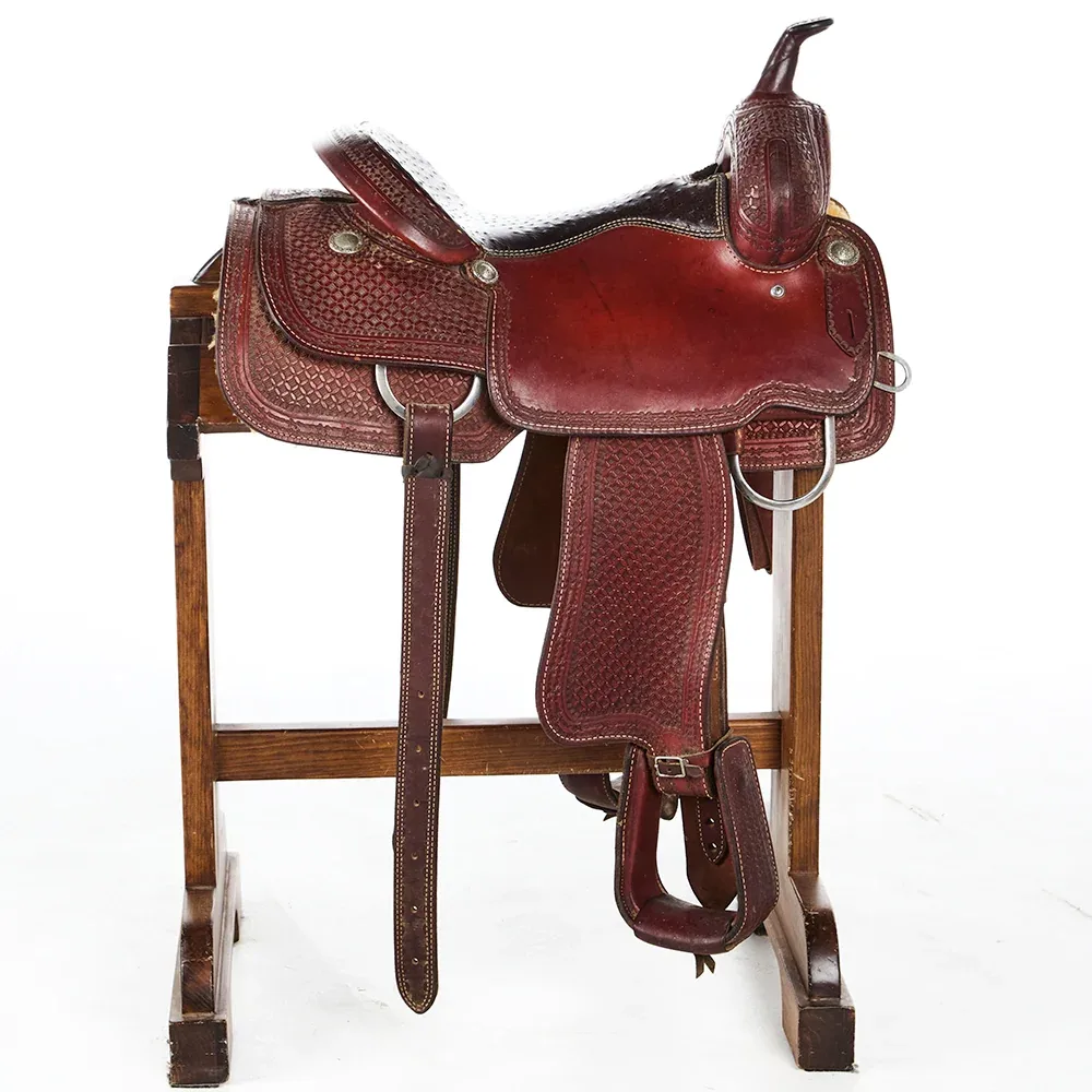 Master Saddlery Used 15.5in Waffle Stamp Pleasure Saddle - Image 2