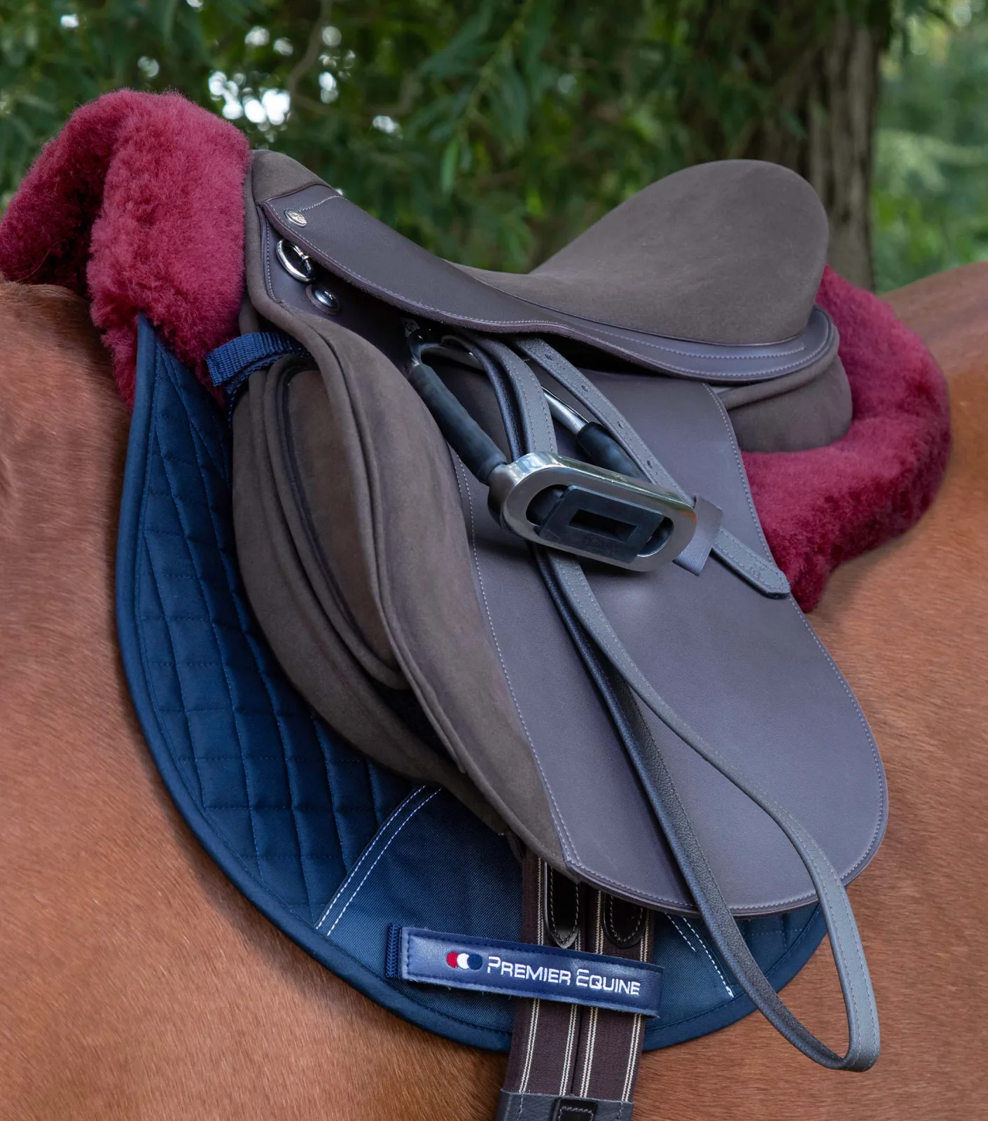 Merino Wool Saddle Pad - GP/Jump Numnah Navy/Burgundy Wool - Image 2