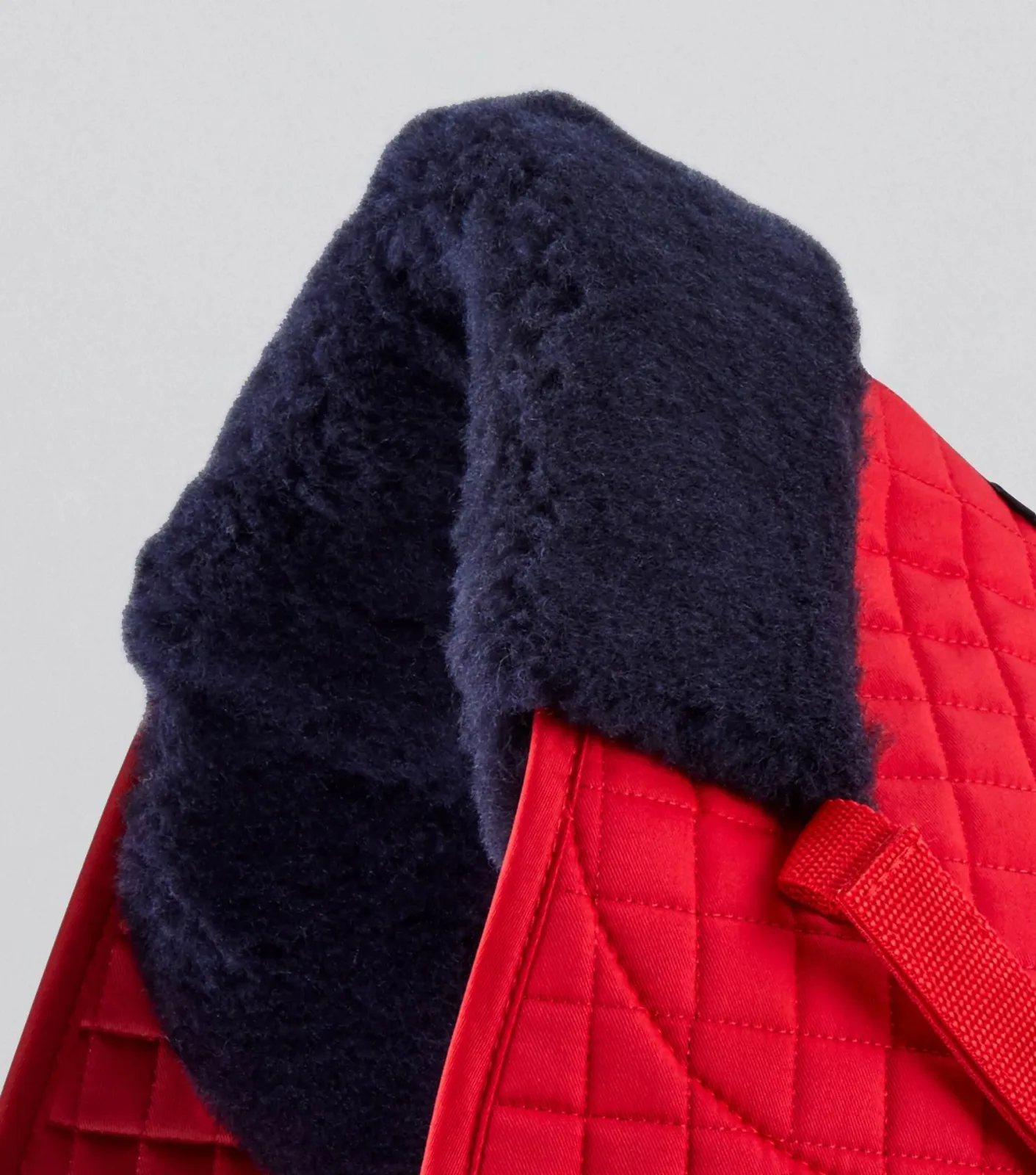 Merino Wool Saddle Pad - GP/Jump Numnah Red/Navy Wool - Image 2