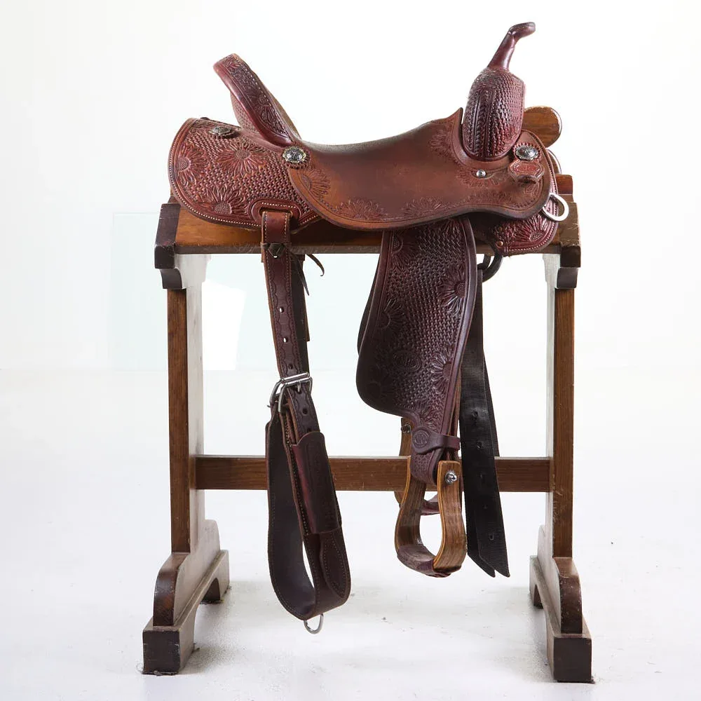 NRS Competitor Series Used 16in 3/4 Basket and Floral Tooled Barrel Saddle - Image 2