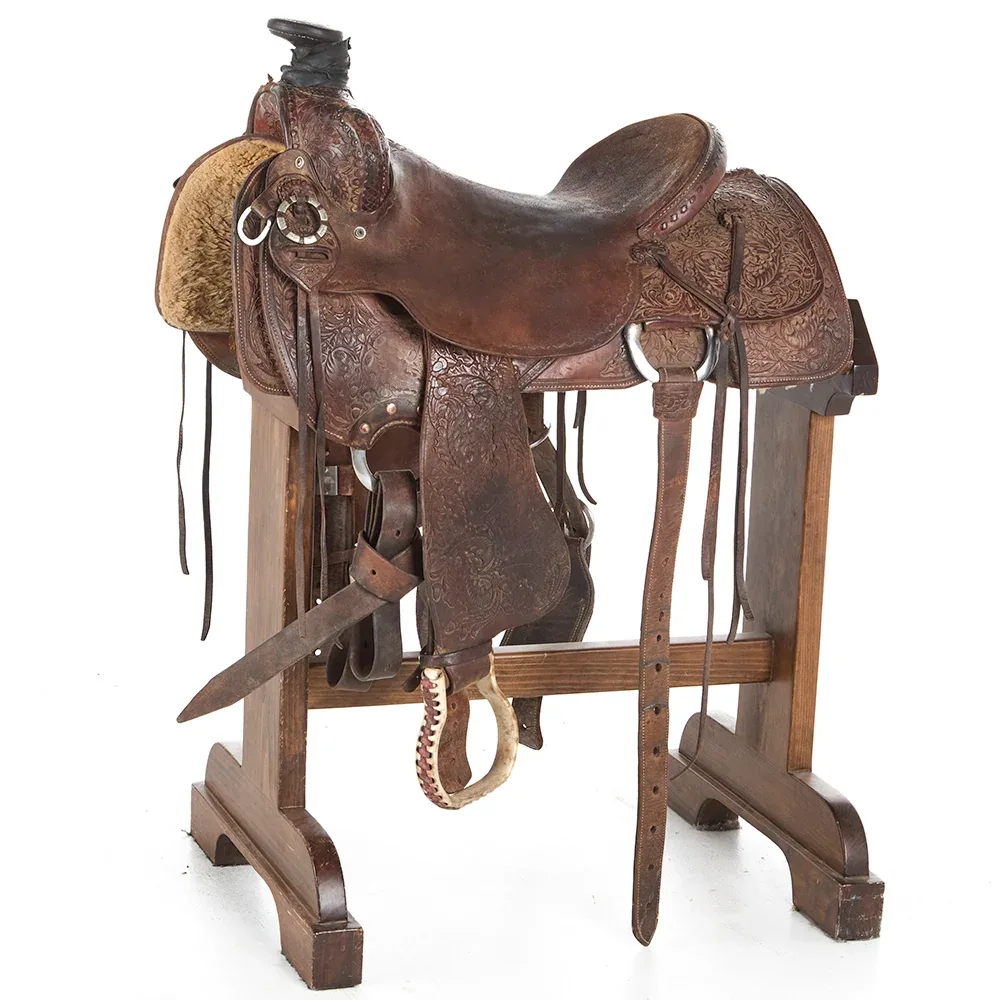 Overton Used 16.5in 1/2 Breed Ranch Roper
