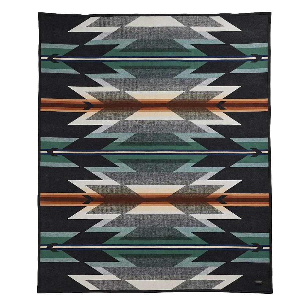 Pendleton Woolen Mills Inc. Jacquard Wyeth Trail Oxford Blanket
