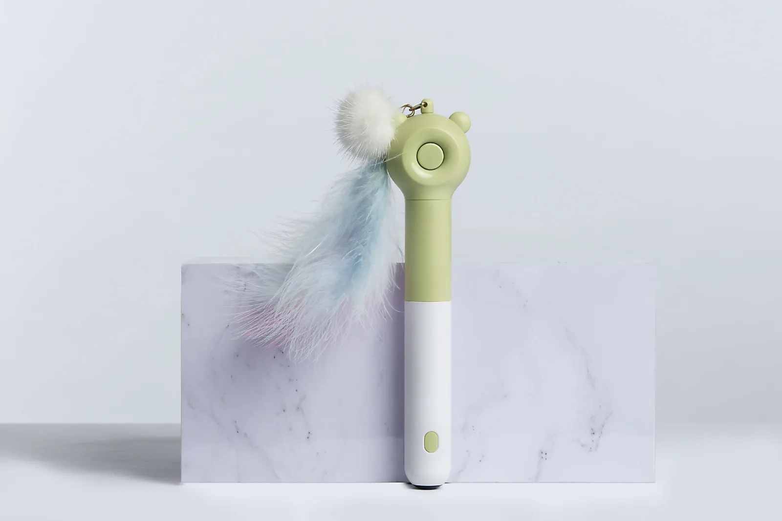 Pet Life ® 'KITIQUE" 3-in-1 Retractable and Extendable Feathered and Laser Wand Kitty Cat Teaser - Image 2