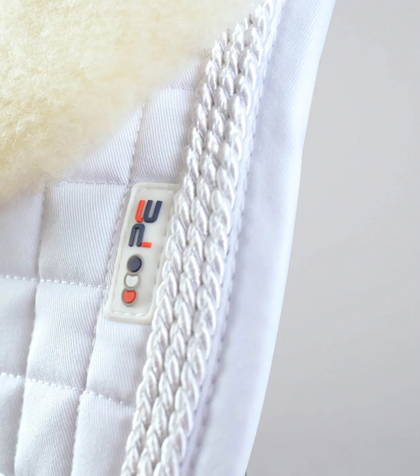 Pony Close Contact Merino Wool Half Lined European GP/ Jump Square White/Natrual Wool - Image 2