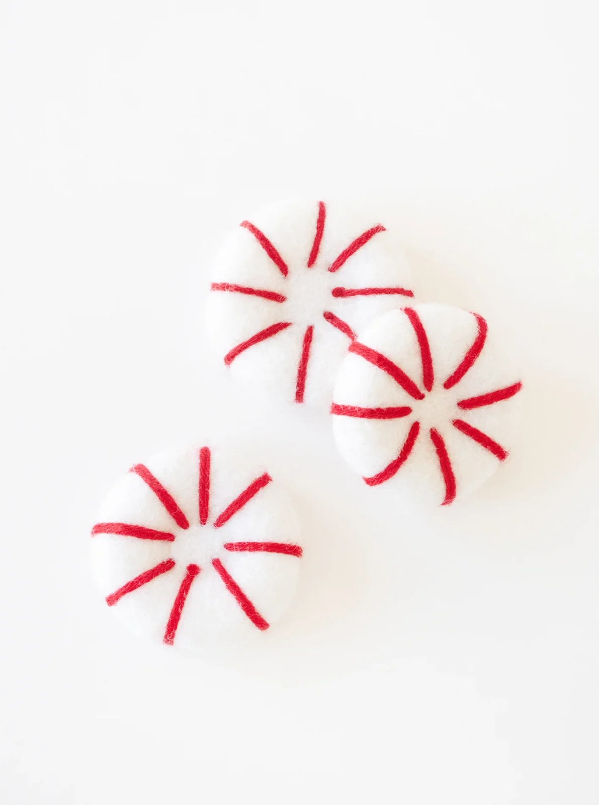 KITTY PEPPERMINT WOOL CAT TOY
