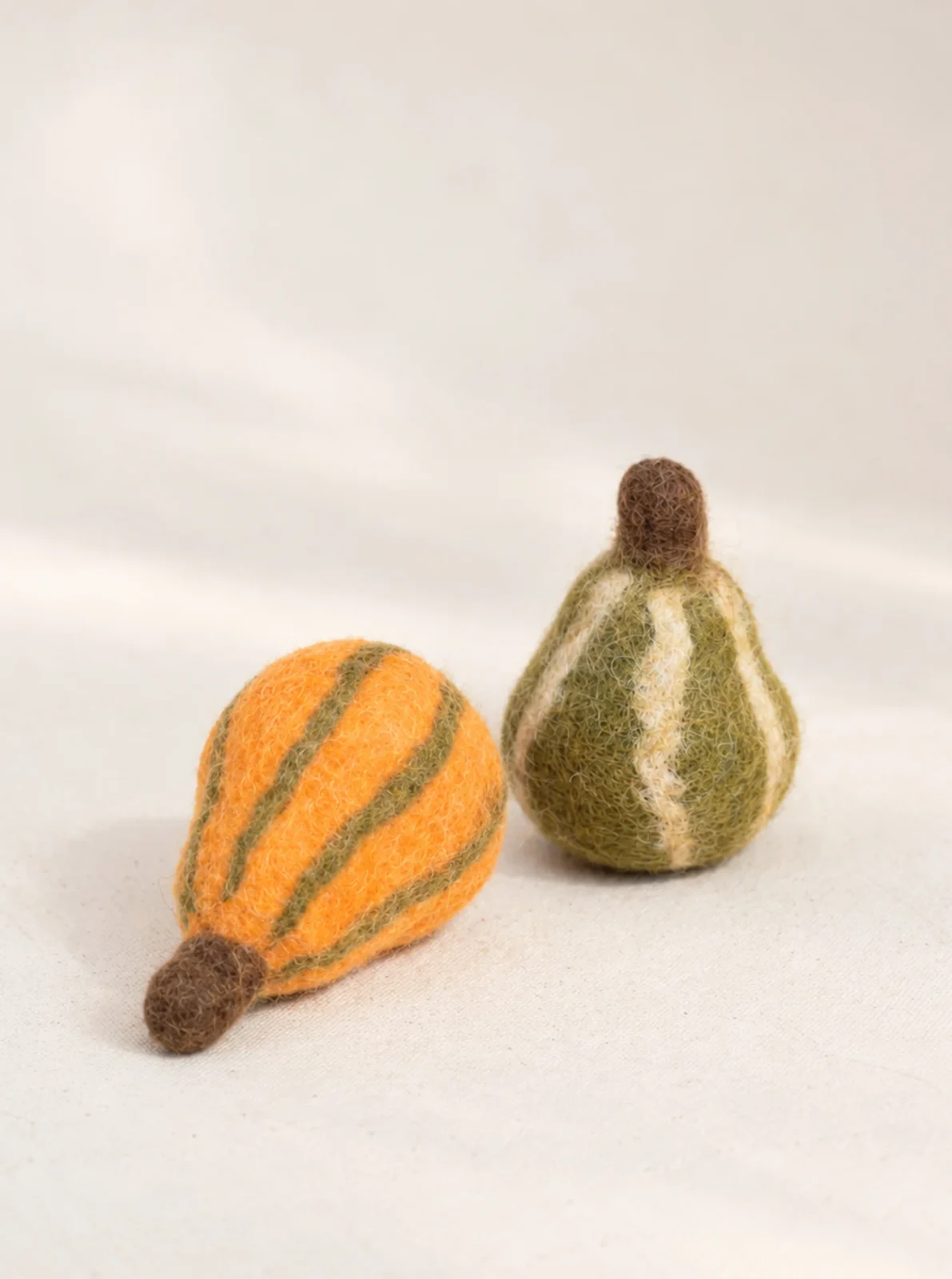 FALL GOURDS WOOL CAT TOY SET