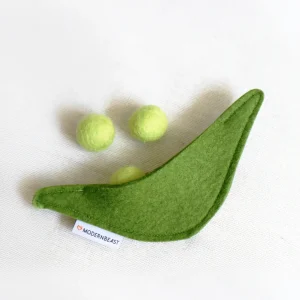 PEA POD WOOL CAT TOY