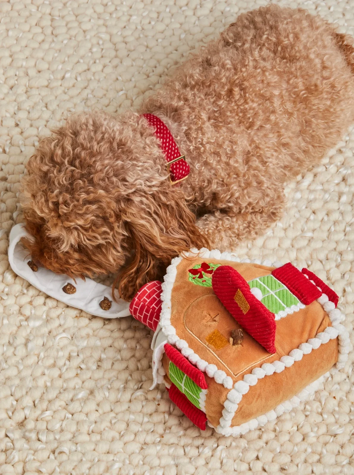 GINGERBREAD HOUSE ENRICHMENT DOG TOY - Image 2