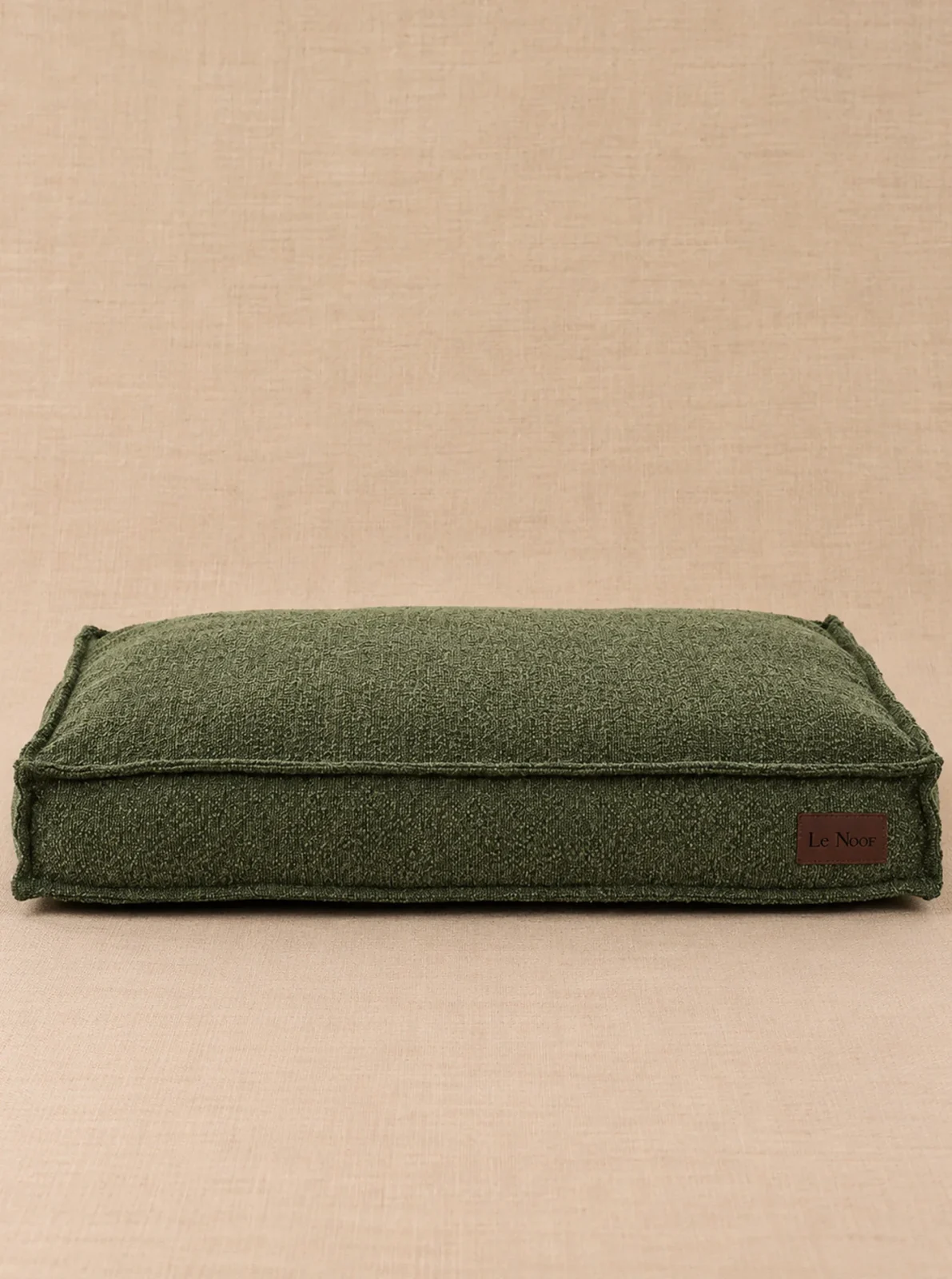 BOUCLE SQUARE DOG BED
