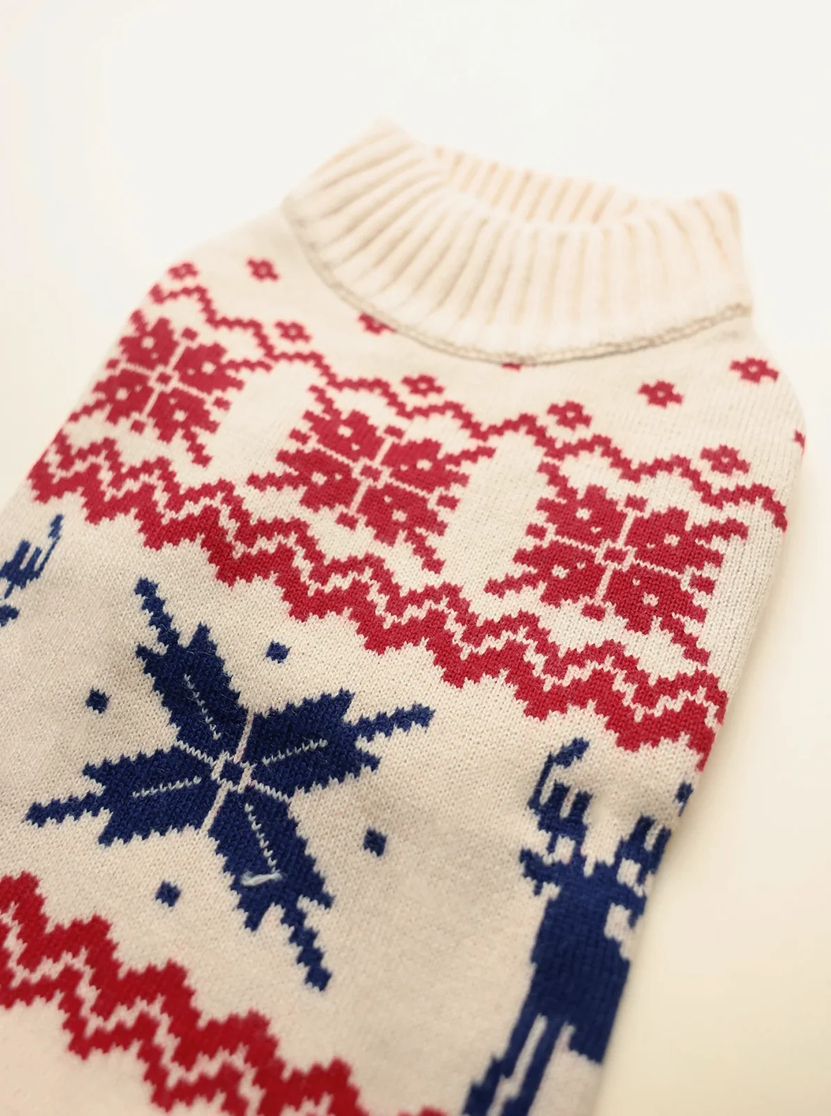 HOLIDAY REINDEER DOG SWEATER