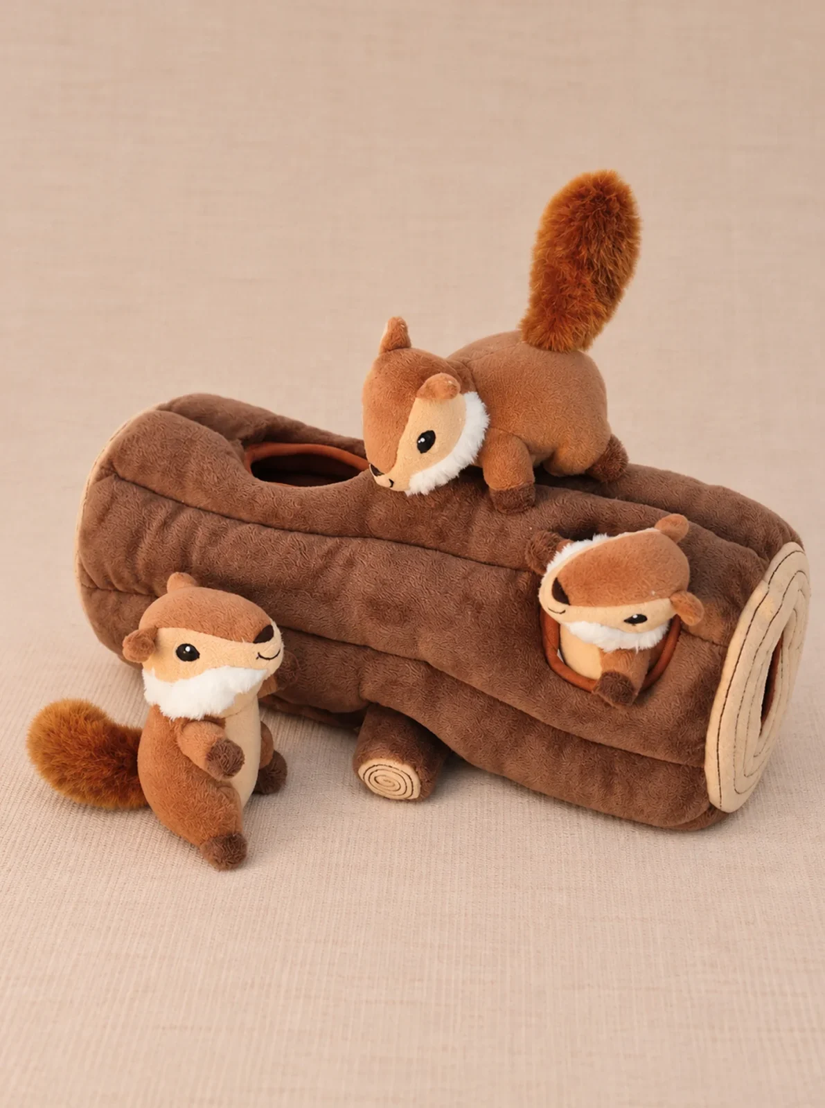 SQUIRREL BURROW LOG DOG TOY