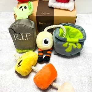 Howling Haunts Toy Collection 5 Piece Set