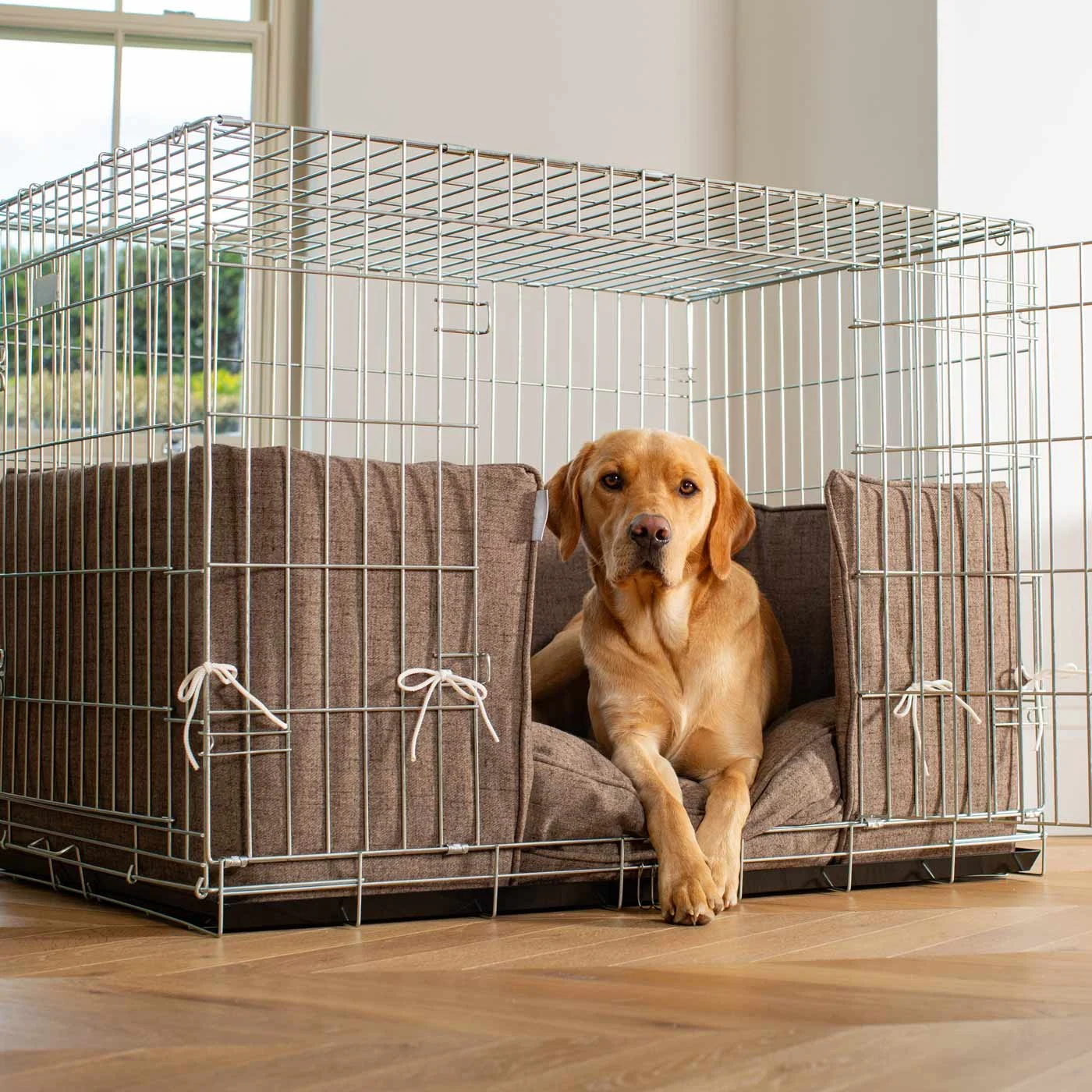 Dog Crate Bumper in Inchmurrin Umber by Lords & Labradors - Image 2