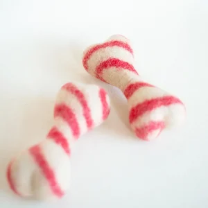 HOLIDAY WOOL BONES DOG TOY