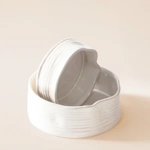 RIBBED WHITE STONEWARE PET BOWL