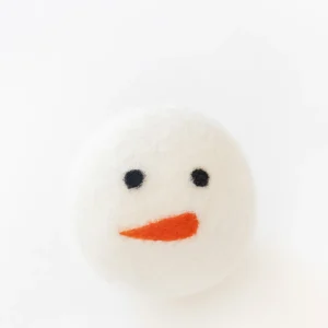 WINTER BEASTBALL DOG TOY