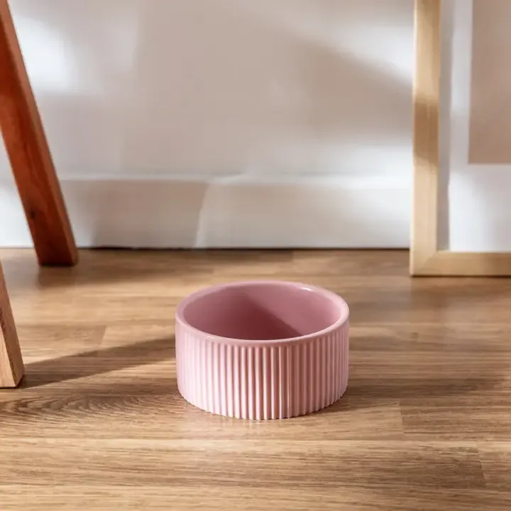 Jardin Ribbed Pet Bowl in Pink - Image 2
