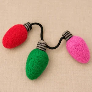HOLIDAY STRING LIGHTS WOOL CAT TOY