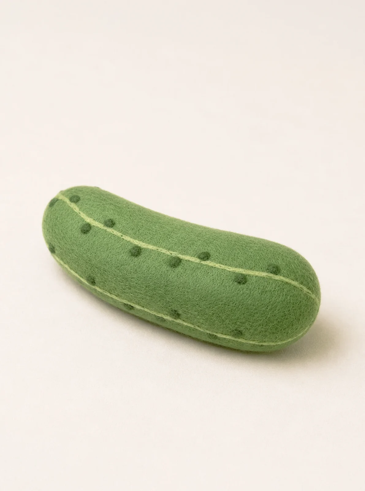 DILL PICKLE WOOL CAT TOY