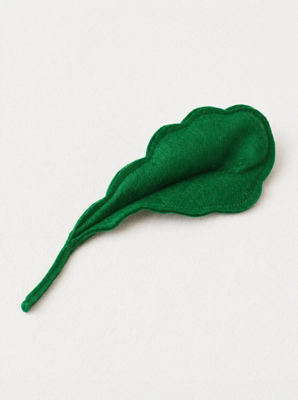 CRUNCHY KITTY KALE CAT TOY