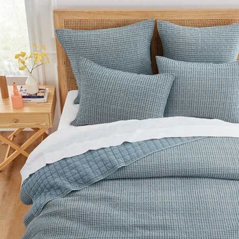 Rod's True Western Soft Cotton Chambray Waffle Weave Quilt Set - Image 2