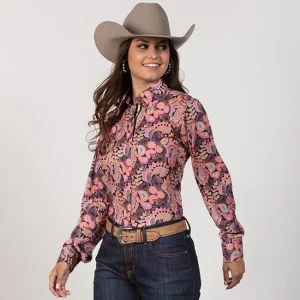 Royal Highness Peach Paisley Top