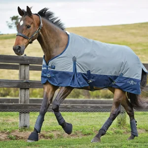 Saxon 600D Medium-Weight Blanket with Gussets & Standard Neck II