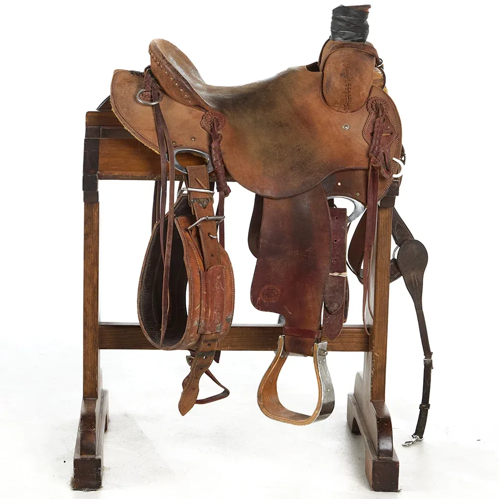 South Texas Tack Used 15in Roughout In Skirt Ranch Roper - Image 2