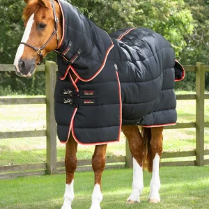 Stable Buster 200g Stable Rug with Neck Cover Black