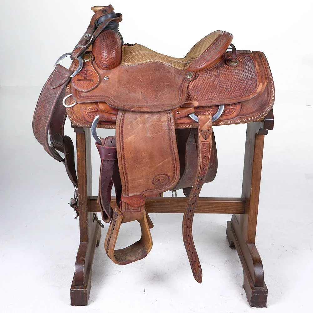 Teskey's Used 14in Patrick Smith 1/4 Basket Stamp Team Roper - Image 2
